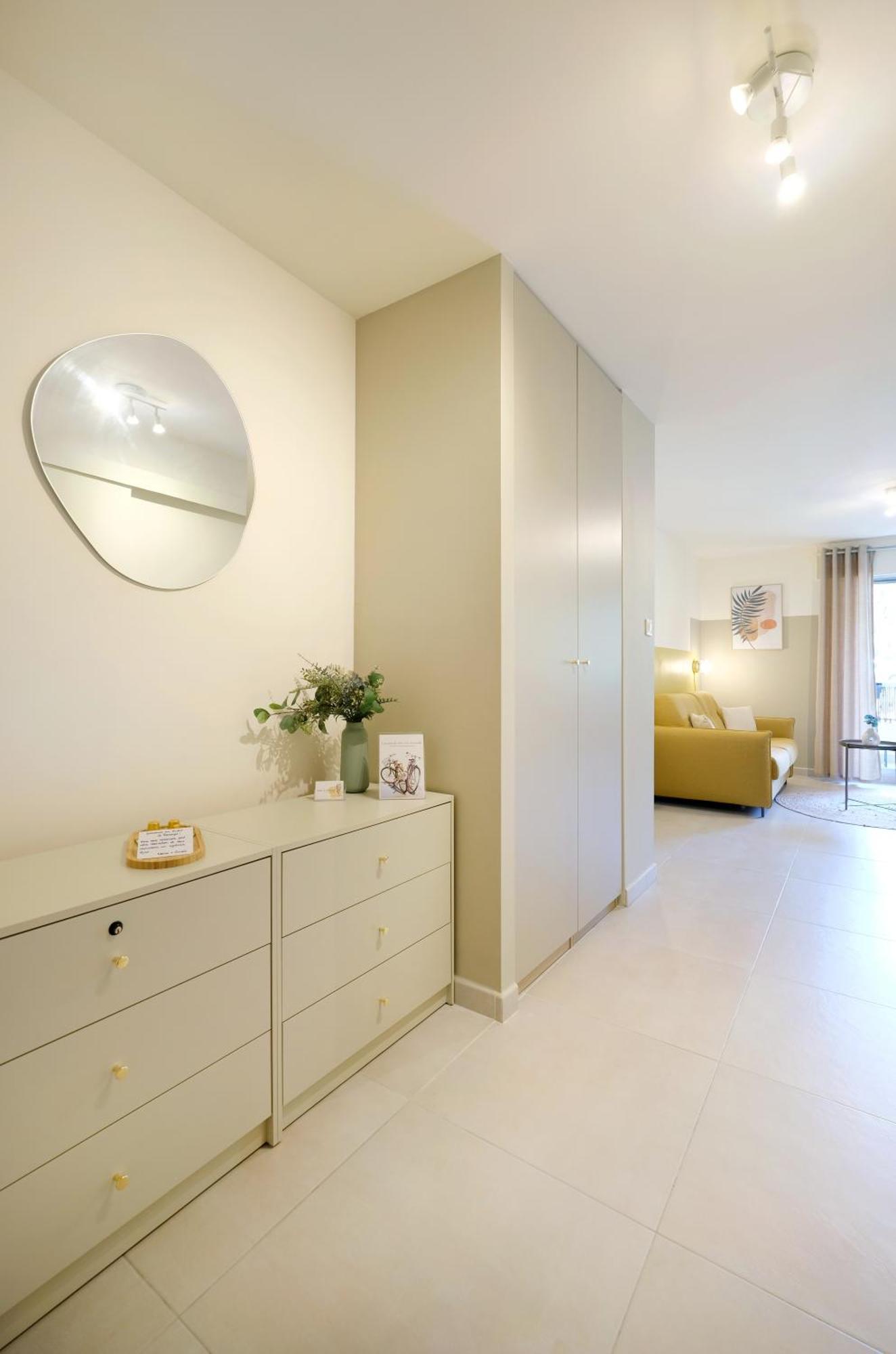 Studio Renove, 5Mn Plage, Terrasse, Clim, Velos سانت-ماندرييه-سور-مير المظهر الخارجي الصورة