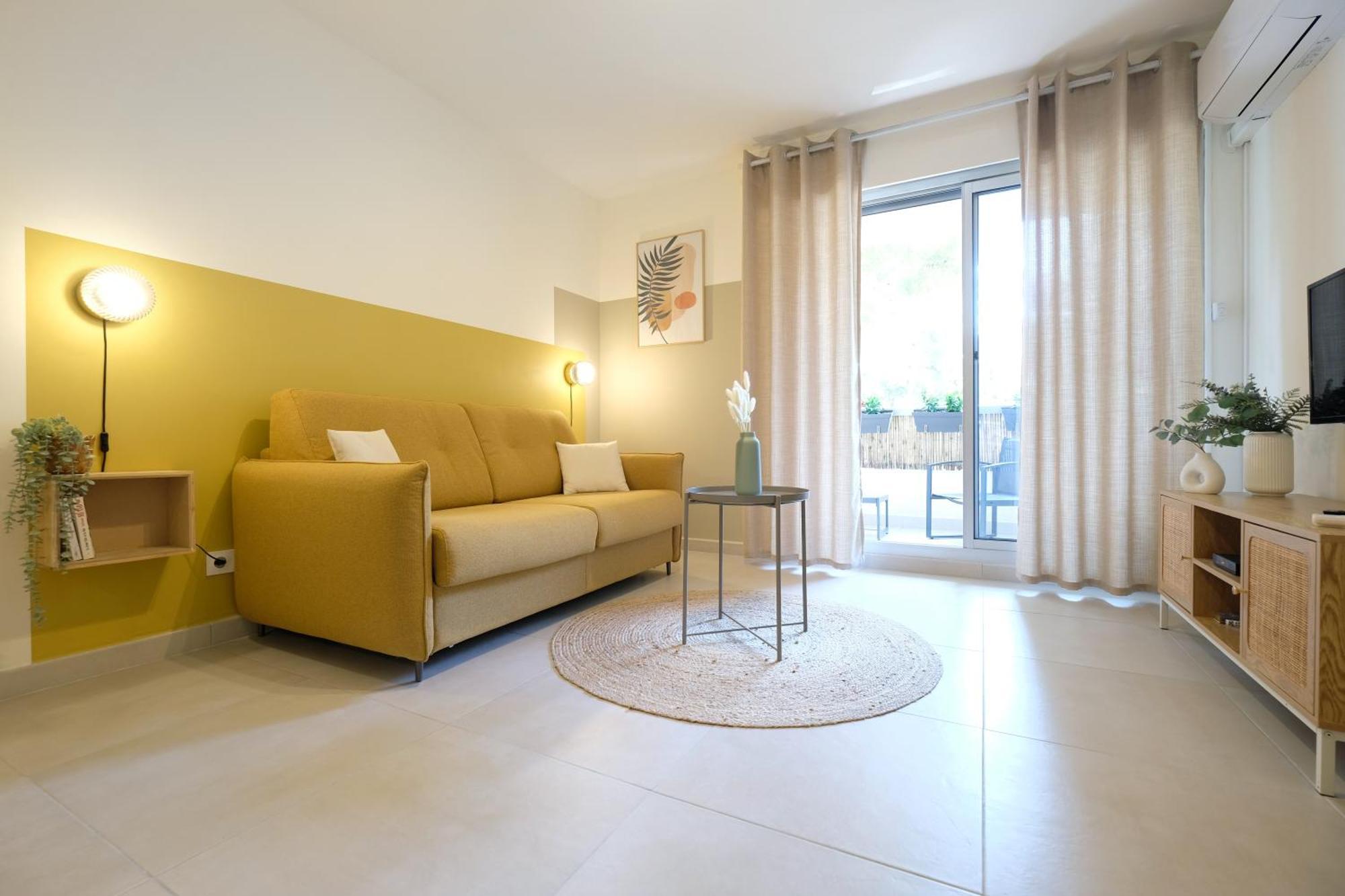 Studio Renove, 5Mn Plage, Terrasse, Clim, Velos سانت-ماندرييه-سور-مير المظهر الخارجي الصورة