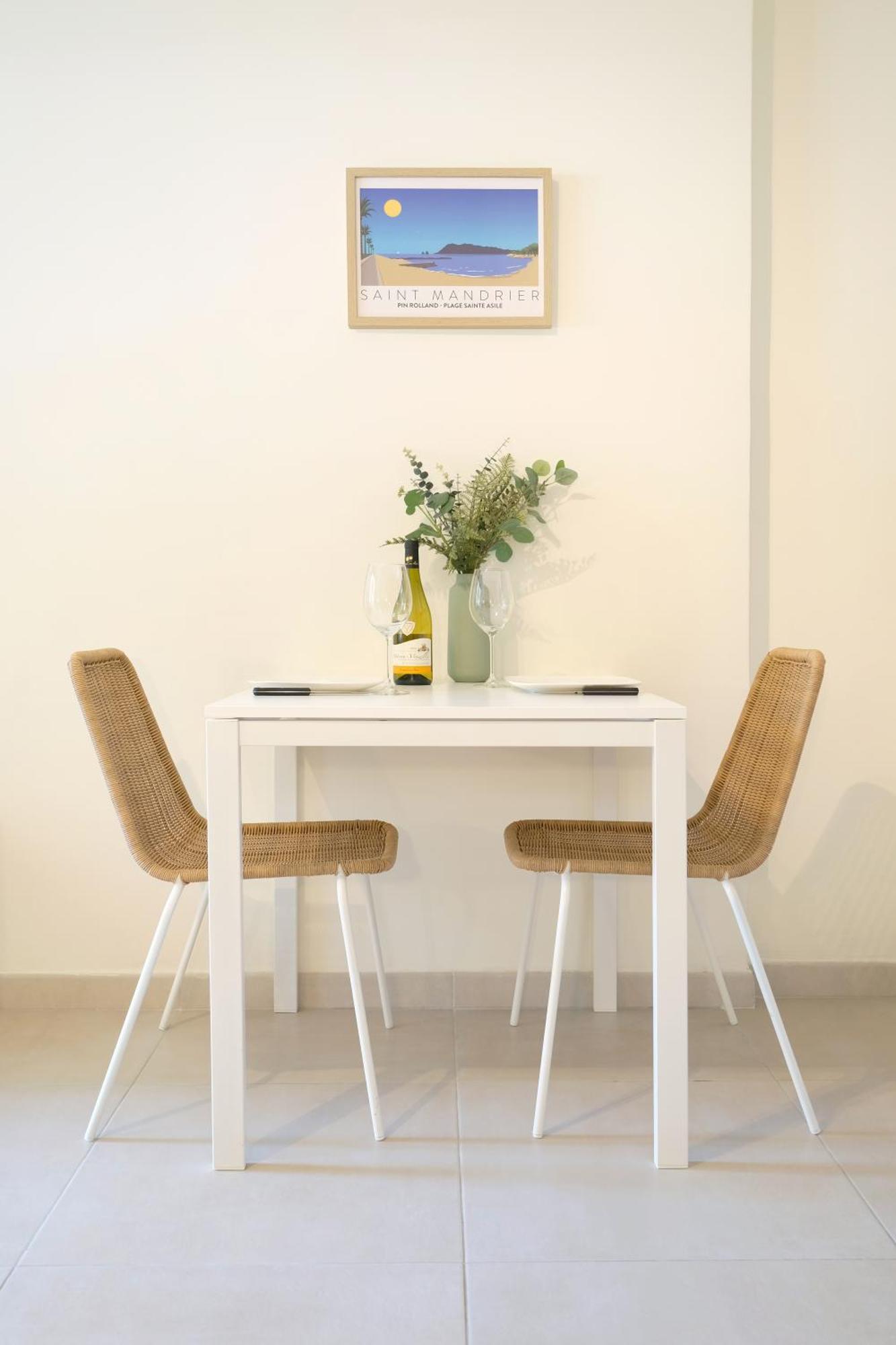 Studio Renove, 5Mn Plage, Terrasse, Clim, Velos سانت-ماندرييه-سور-مير المظهر الخارجي الصورة